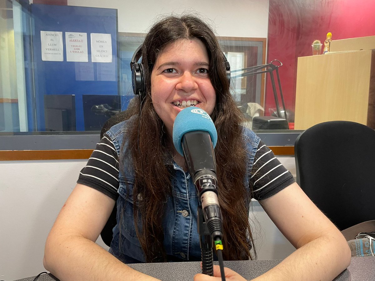 Torna'ns a escoltar!

radiocanet.cat/programs/els4c…

-#Actualitat <a href="/ajcanetdemar/">Aj. Canet de Mar</a> <a href="/ccmaresme/">CC Maresme</a> <a href="/tempscanet/">Tempscanet</a>
-@BlancaArbell #alcaldessa #seguretat #delinqüència
-Festival Jardins de <a href="/comediants/">COMEDIANTS</a> #AssJubilats
-#Espectacle #foc i #gegants <a href="/diablescanet/">Colla De Diables Canet De Mar</a>
 <a href="/gegantersdcanet/">Geganters de Canet</a>
-#CINE
-<a href="/oriolugo/">Oriol Lugo</a>