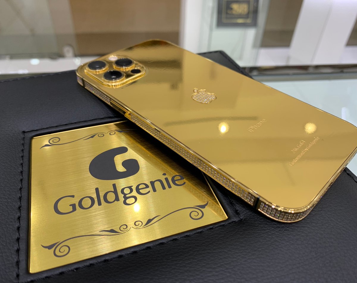 Goldgenie An Added Extra Touch Of Luxury Our 24k Gold Iphone Range Embellished With Vs1 Diamonds Email Sales Goldgenie Com To Place A Custom Order Or Call 08 804 60 T Co Dcpuifmfwg