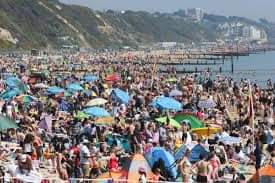 MetAlertIreland's tweet photo. Ireland is set to experience its whole summer this weekend with record sales of sun screen, sandles, stout and speedo's.
Irelands Met Service spokesperson said "it'll be boilin so get the speedo's on and de stout in".
#MetalertIreland #EnjoyTheWeekend 😜 https://t.co/aXzasEpWQV