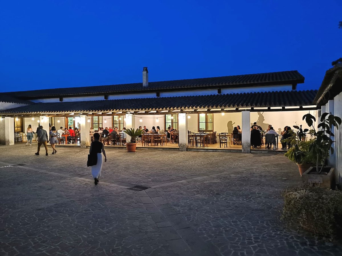 Una scoperta entusiasmante! È quella che abbiamo fatto da Sa Scolla Baradili, pizzeria e ristorante di campagna nell'entroterra della Sardegna (e non solo!).
Il mio racconto su <a href="/pantografomag/">pantografomagazine</a>  di <a href="/PPANthebrief/">thebrief</a> 
Foto di apertura di <a href="/StefanoL16/">StefanoL</a> 
pantografomagazine.com/paese-piccolo-…