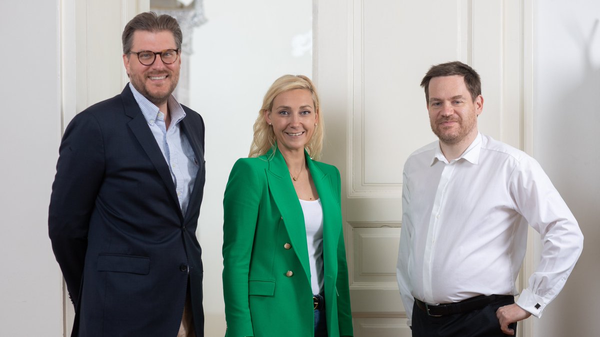 Lilandcom's tweet photo. Now that you know our team, we would like to introduce you to our C-level in more detail - Michael Steindl (CEO), Anette Weckerlein (COO) and Edmund Urbani (CTO). 💼
Only under their top-management, we have become what we are today! 🔝 

#liland #lilandit #management #leadership https://t.co/skQedYV83T