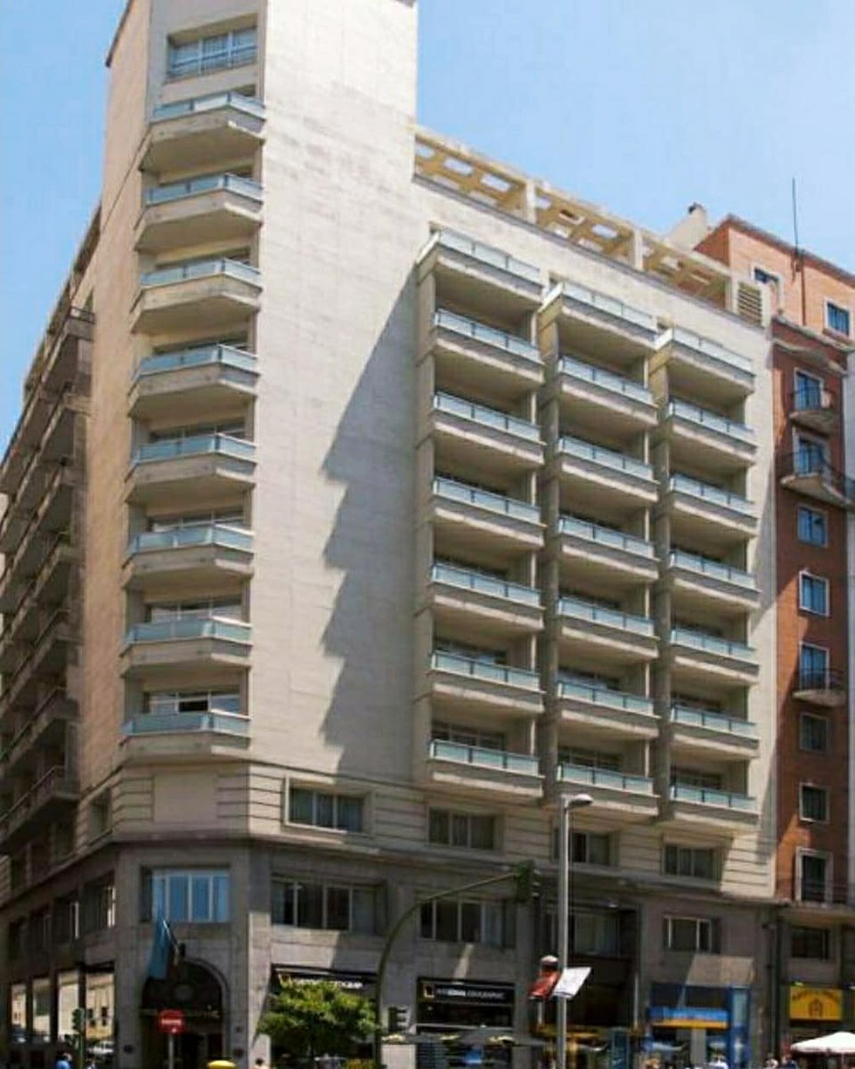 maurovaia's tweet photo. Hoy sumamos uno más...y abrimos nuevamente las puertas de nuestro hotel Madrid Plaza España affiliated by Meliá... Enhorabuena a todo el equipo! @HotelMadPlaza
@MeliaHotelsInt #meliaspain #hotelmanagement #fbmanagement #maitre #chef #affiliatedbymeliá @MeliaCareers @77fever https://t.co/xC6PnQ2UKP