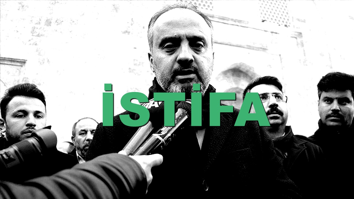 Bursaspor'un stadyum haklarını başka kuruluşlara veren Alinur Aktaş derhal istifa etmelidir. Bursaspor camiasını küçük gören bizim belediye başkanımız değildir. #AlinurAktaşİstifa