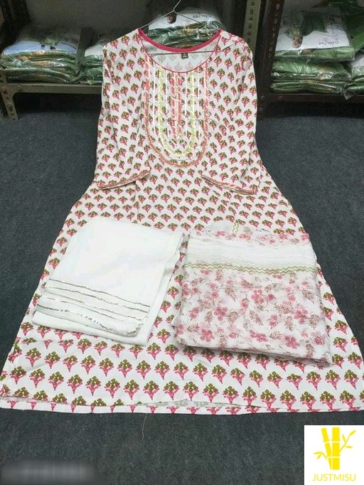 JustBeWithMISU's tweet photo. Women Kurta Sets
Kurta Fabric: Rayon
Set Type: Kurta With Dupatta And Bottomwear
Bottom Type: Pants
Sizes:
M L XL XXL 
Price: ₹659/-
Dm for orders 
#shopping #onlineshopping #womensfashion #vocalforlocal #kurti #fashion #FreeShipping https://t.co/rl1flMbpas