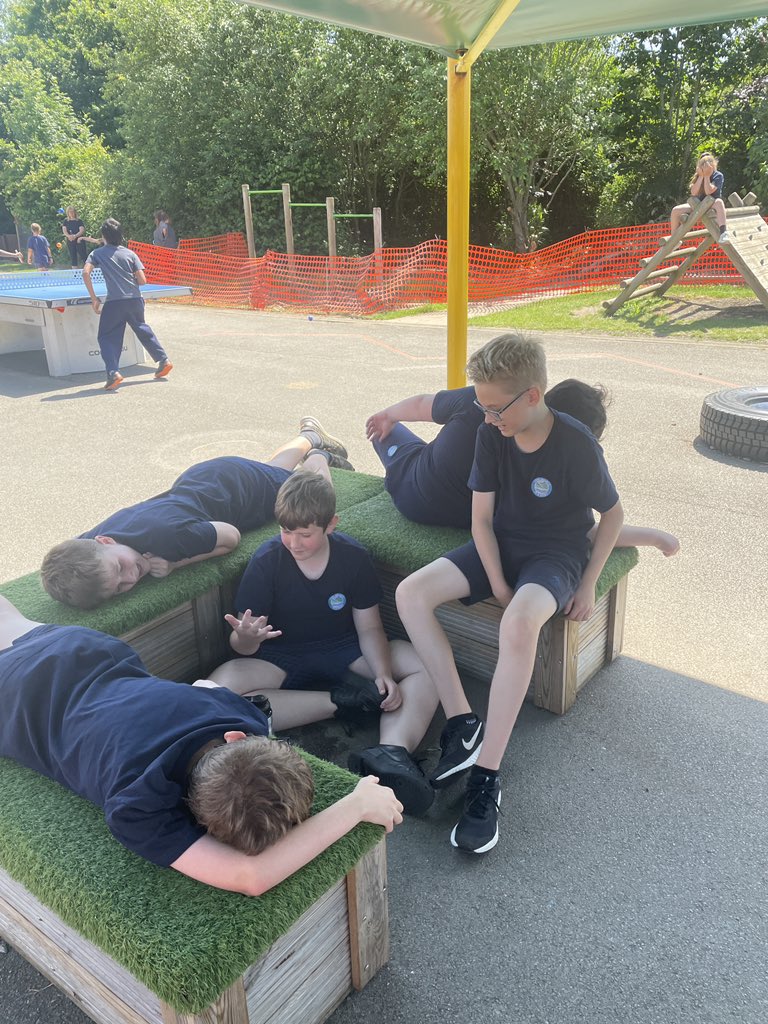 MrsJ_Richardson's tweet photo. I need shade! Chilling before lunch #lastfridayatprimary #year6leavers @LongMeadowSch @MissCockroftLMS @missfurneaux @MrsLBrowne https://t.co/hn6G0Ge1Pg
