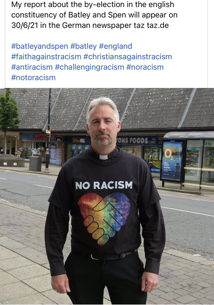 Thank you @DanielLuecking for the photo and help raising awareness in the German newspaper ‘der taz’ taz.de about our community’s response to attempts by some to stoke division. I went out to meet the far-right march through Batley town centre. #NoRacism