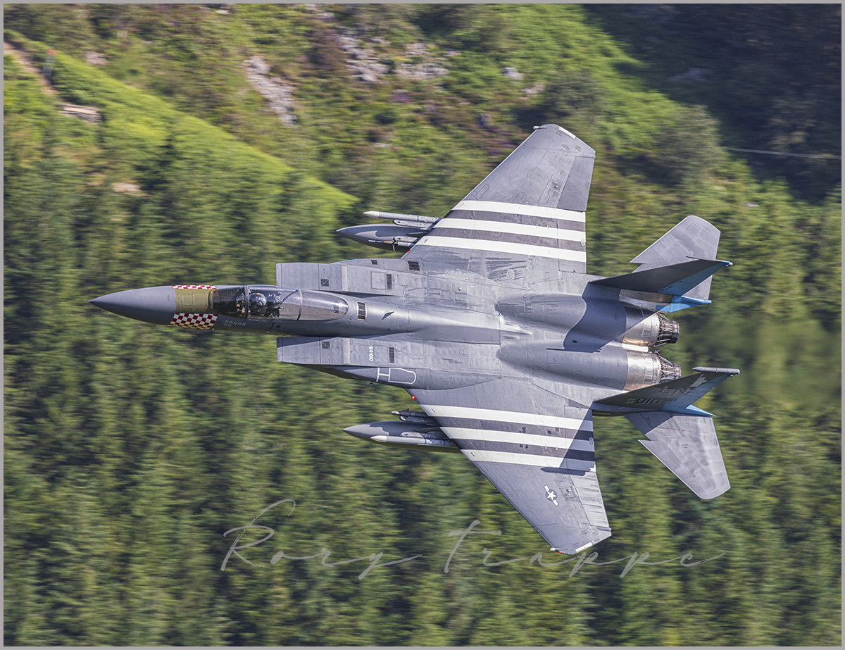 493rd F15-C Grim Reapers at the Mach loop this morning .@RAFLakenheath1 #machloop #photography #F15