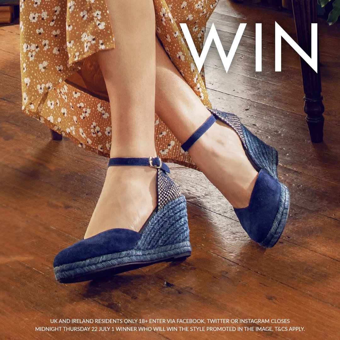 JonesBootmaker's tweet photo. Ready to step your style up this summer? ☀️ Enter to #WIN our competition! Up your chances by entering via our Insta and FB!😍

To enter:
-Like this post, and follow us👍
-Comment your favourite emoji = 1 comment = 1 entry, so the more comments, the more entries!🧡😍👠 https://t.co/BcIShuAIGK