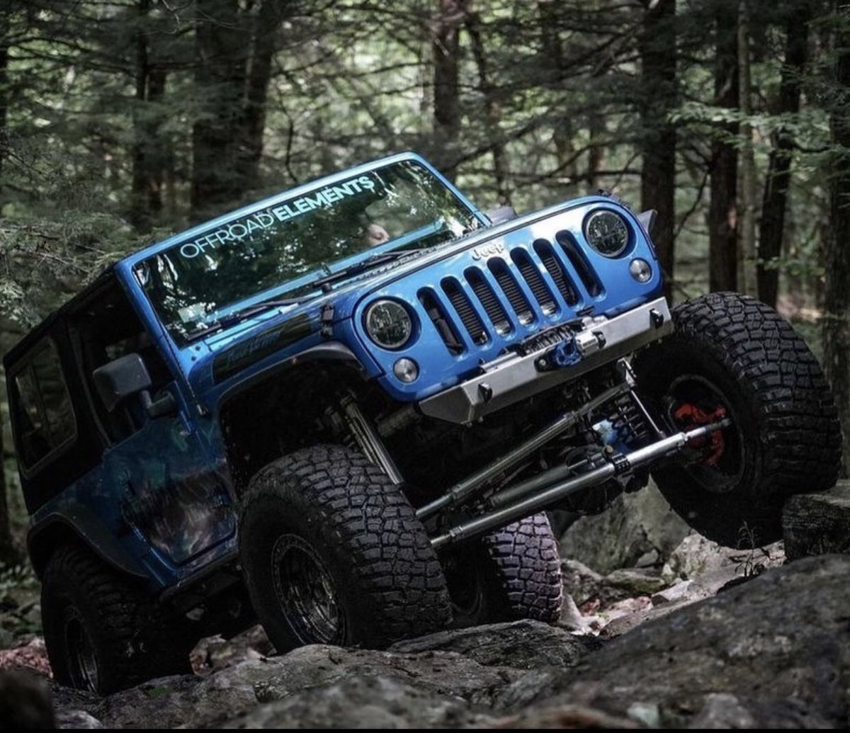 7SlotSociety's tweet photo. Gilligan has one of my favorite Jeeps 😍 I can’t wait to wheel with her and her beefcake husband!
#OffroadElements https://t.co/2SRk556XSA