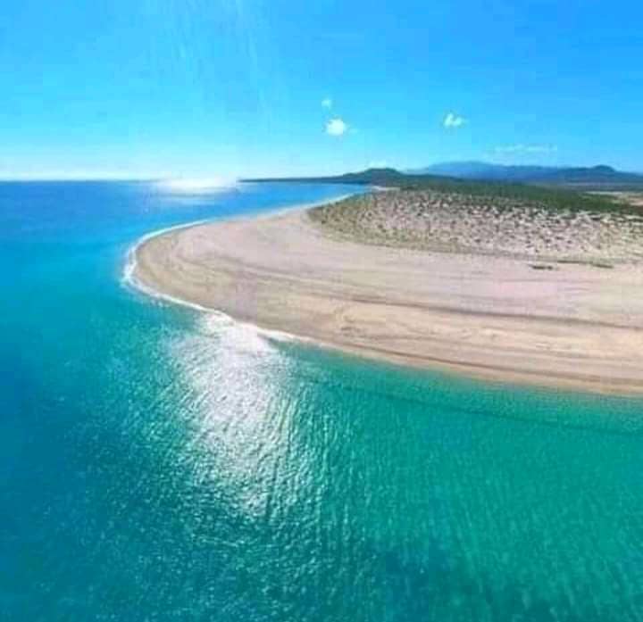 JaimeTorres300's tweet photo. #quepasoconredes Nuevo amanecer en nuestra Venezuela, hoy les muestro esta hermosa Gráfica, Punta Arena , Sucre. La lucha por cambiar esta terrible realidad que nos golpea, es todos los días, no podemos rendirnos. Volvamos por todos los Caminos... https://t.co/ygIMR0C69P