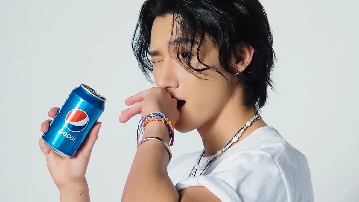 timetoIM's tweet photo. pepsi boy🥤 https://t.co/lRECrfI7wx