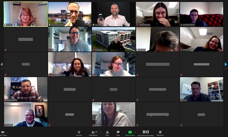 finchmagic tweet media