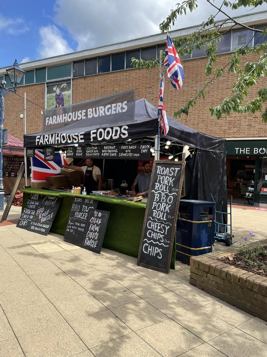 SolihullBID's tweet photo. 😋 It’s lunch time and we’ve got some great news - the @rapidrevents @Continent_SM has plenty of options for you from all over the World!
What will you be going for? The market is here all weekend, accompanying our Solihull ‘sort of’ Jazz Festival #soljazzfest https://t.co/NJxWjTI8iO