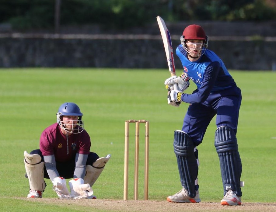Regularly reported on @bdavidson902's dad <a href="/StuDavo99/">Stuart Davidson</a> taking wickets for <a href="/GrangeCC/">Grange Cricket Club</a>, so it was great (and made me feel old!) to chat to Ben who, along with brother Dylan, is keeping the Davidson name to the fore in Stockbridge...

Feature: bit.ly/2UP9TH4

📸 by <a href="/MrGGaw/">Graham Gaw</a>