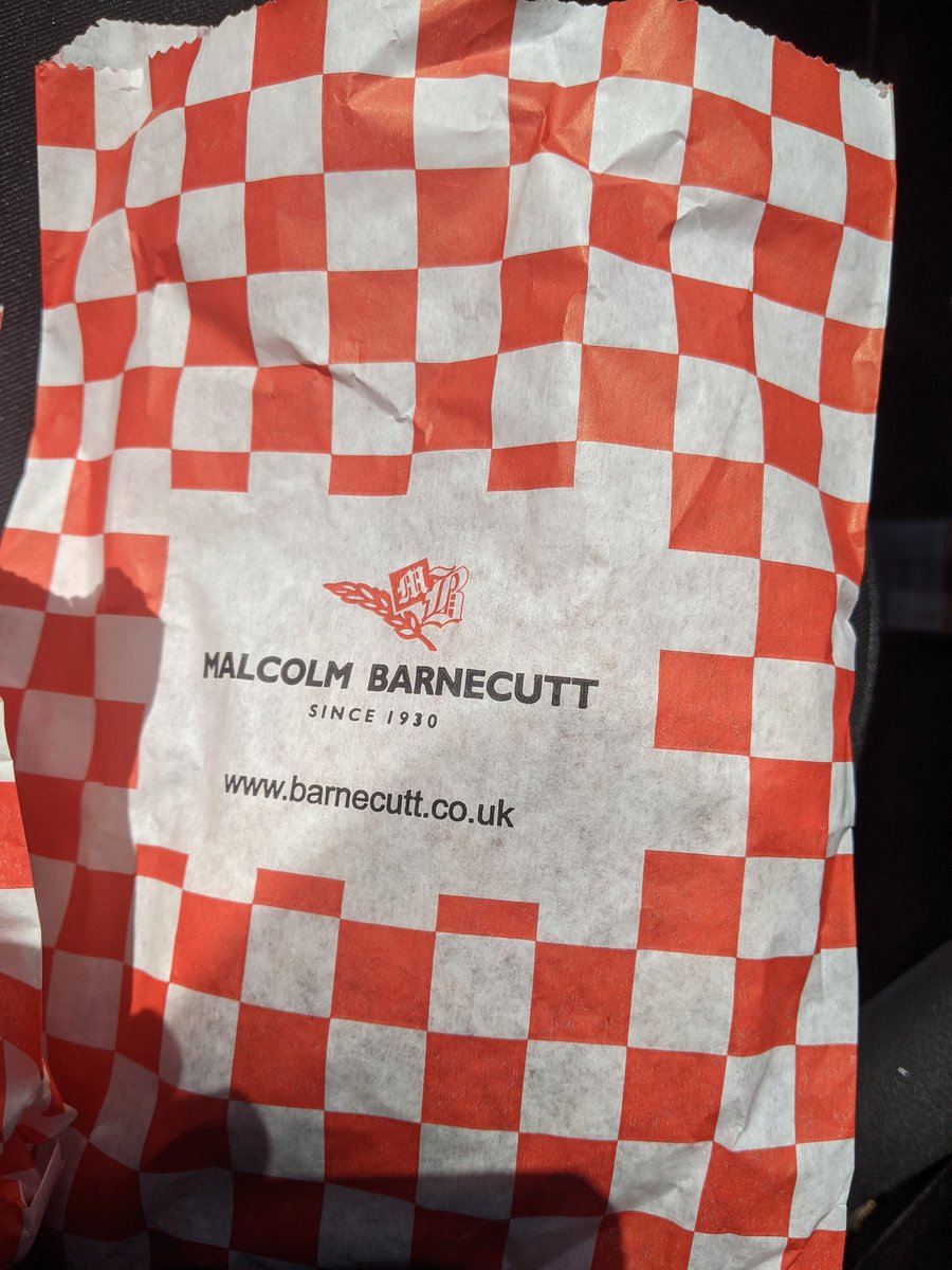 LuxtonSam's tweet image. Proper food