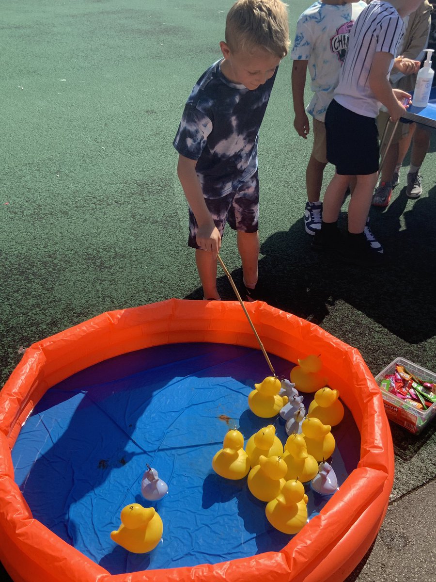 sjvblackpool's tweet photo. #SJV2W Had a fantastic time at our Friday funday #footballgoals #hookaduck #guesshowmanysweets https://t.co/AqCvvzRMml