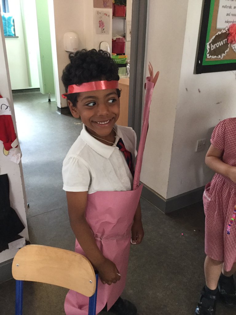 BollinPrimRFM's tweet photo. A crafty afternoon 🥰🥰🥰🥰 https://t.co/Un7iTajr9G