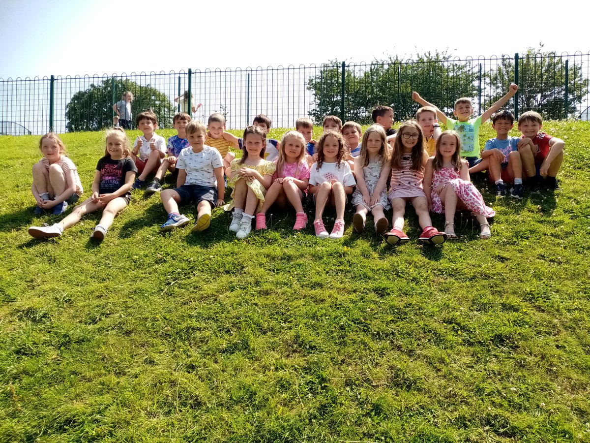 ysgoliolo2's tweet photo. Diolch am yr hwyl a sbri @ysgoliolo2 
Thank you for such lovely memories @ysgoliolo2 ❤️ https://t.co/ubsIP4MSDe