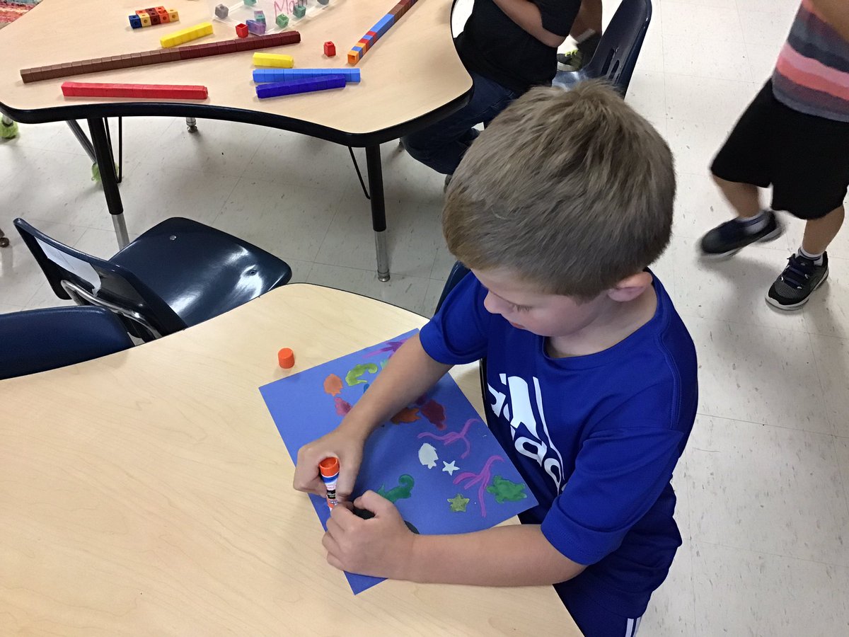 MHSArlington's tweet photo. Merryhill red bunk had another busy week of fun activities and projects this week.  We made lava lamps had a special treat of ice cream cones.  We had a good classroom treat of popcorn with m&amp;m in it along with baby shark gummies.  Good week.
#merrhyillproud
#merryhillsemmercamp https://t.co/DmhO6MsBzz
