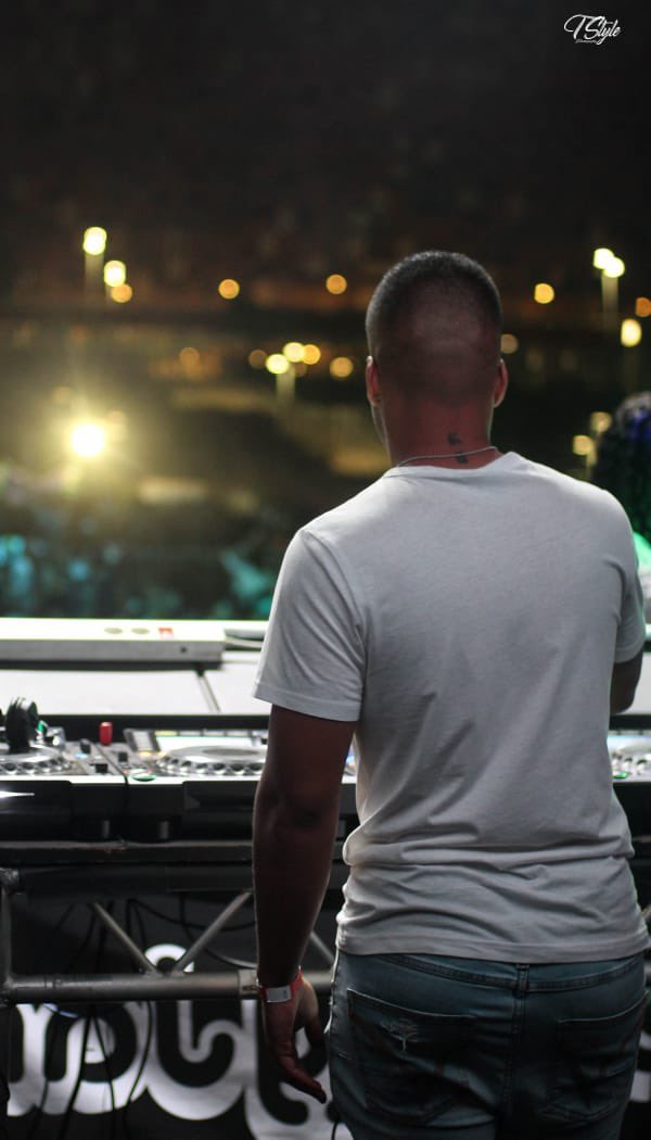 In the mix on the <a href="/947/">947</a> bloc party at 8pm. <a href="/Chrizz_Beatz/">@Chrizz_Beatz</a>