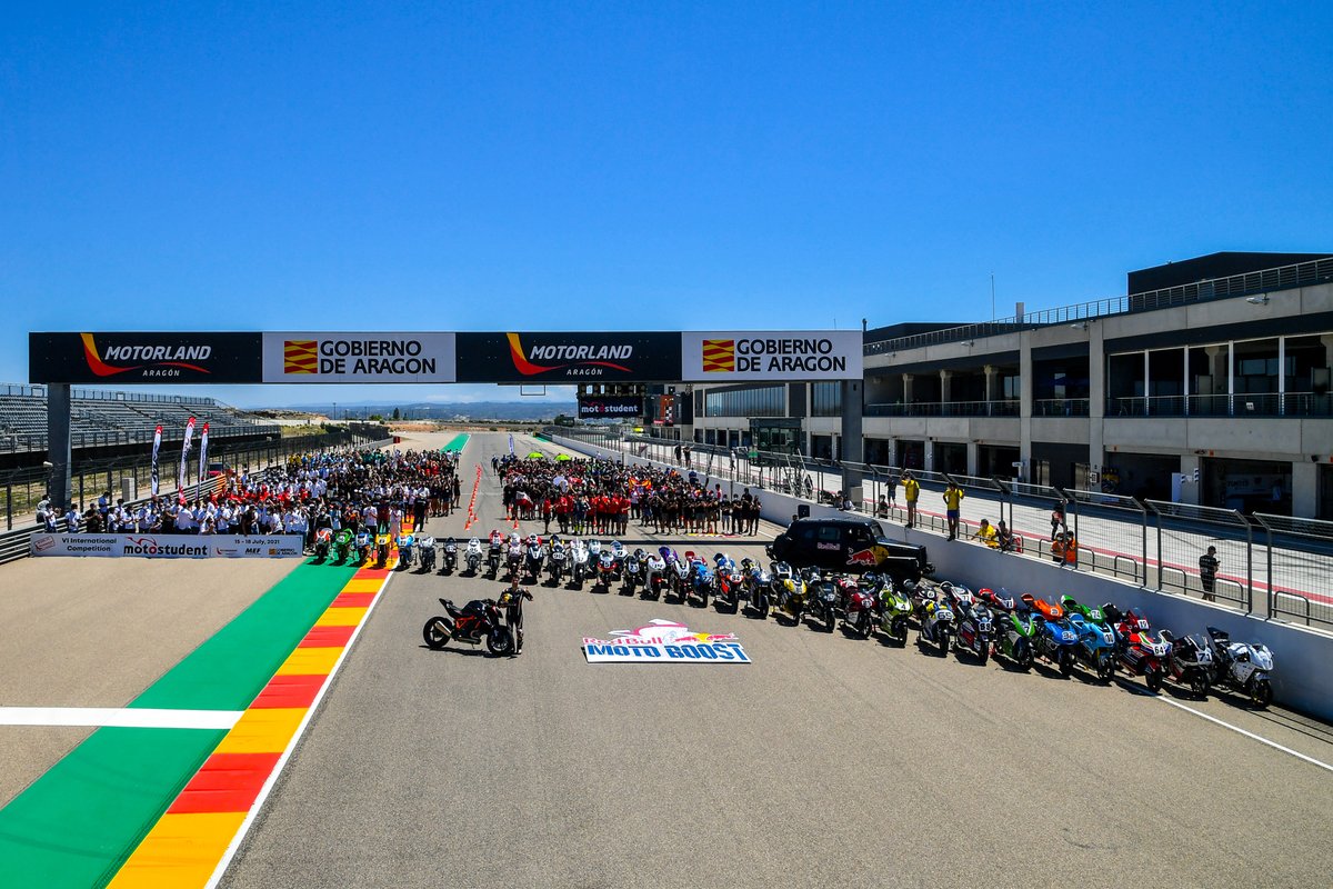 MotoStudent's tweet photo. Finally at the #MotoStudent2021 Final Event!! @danipedrosaofficial
Follow the #RedBullMotoBoost Lecture 2 in our youtube.

Click the link! https://t.co/1LaVCzCmzK
 
@KTM_Racing @redbull @redbullITA @redbullmotors  @AragonMotorLand https://t.co/jrV6JiU7tq