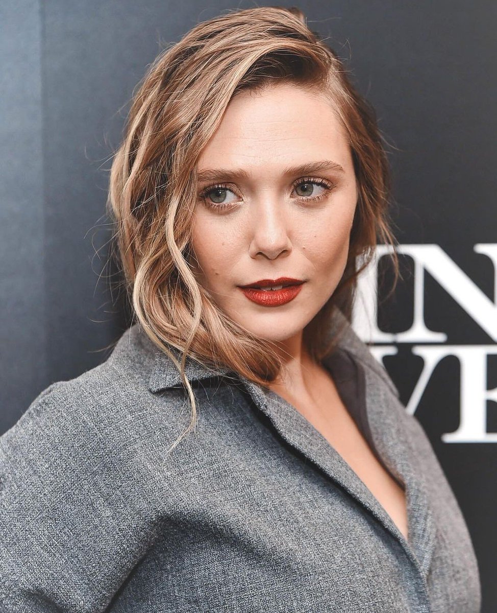 ambersnight's tweet image. ㅤㅤ
ㅤㅤㅤㅤㅤ
ㅤㅤㅤㅤㅤShe glows in such a way 
ㅤㅤㅤㅤㅤthat want you to stare at her ㅤ
ㅤㅤㅤㅤㅤall day long. That is, her charm,
ㅤㅤㅤㅤ    Elizabeth Olsen.
ㅤ
ㅤㅤ