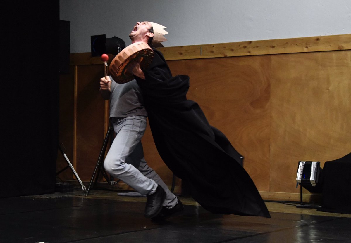 mulhouse's tweet photo. Il y a des légendes qui hantent des villages, la cie @MunstrumTheatre 
nous en conte une, celle des possédés d’illfurth. A chacun sa croyance ! #Mulhouse #ScenesdeRue2021 #theatre https://t.co/gNNivIhkyH
