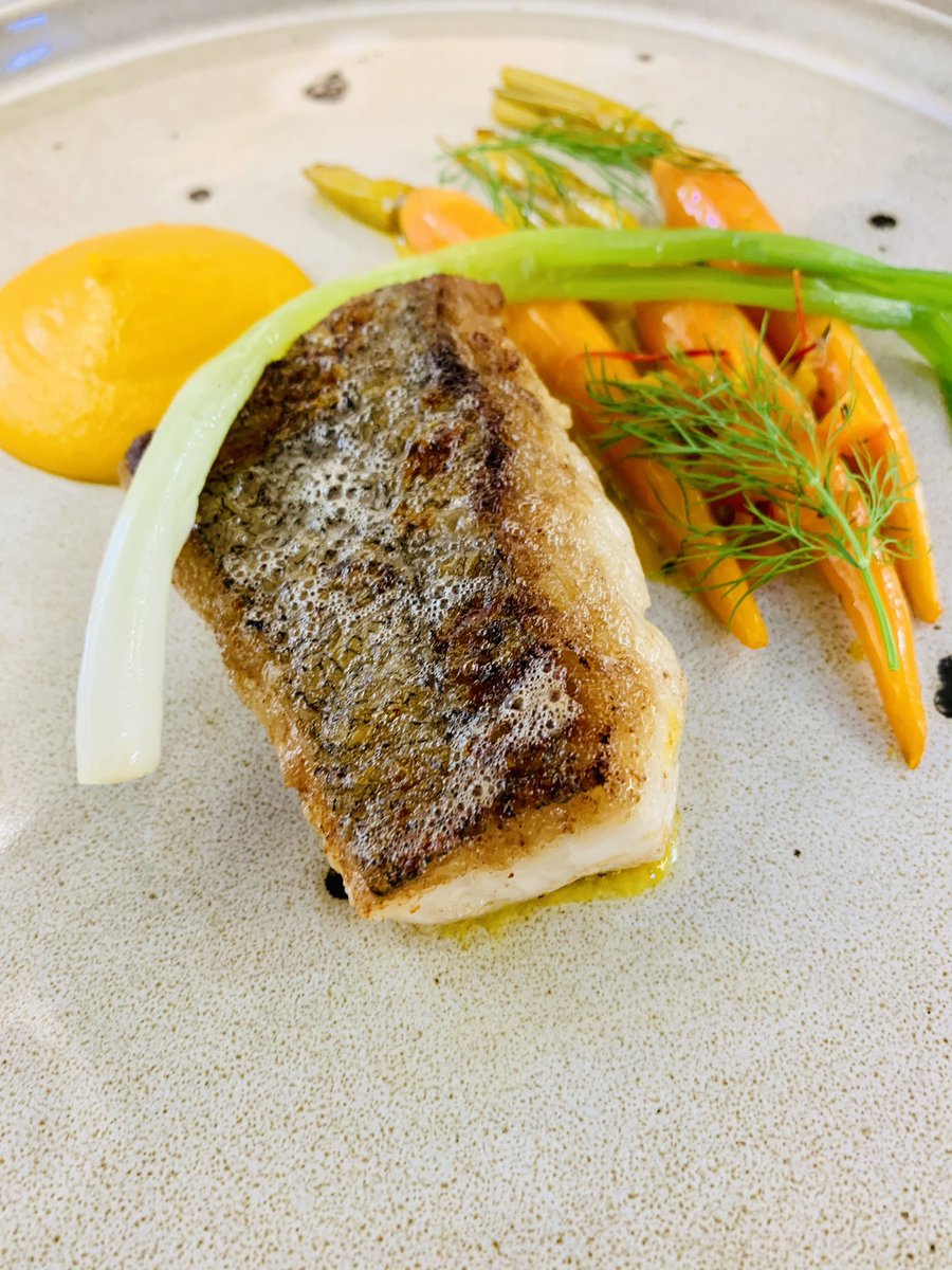 chef_camroders's tweet image. Hake..warm escabeche of carrots #flavour #beauty #enjoythejob