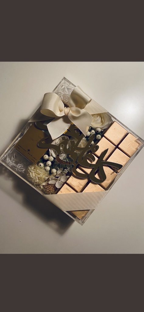 snack_gift's tweet photo. #عشر_ذي_الحجه

محتارين بهدايا عيد الأضحى!…تعالوا😻

جهزنا لكم بوكسات تواجه بعطور تناسب جميع الأذواق ✨🤍

اللي يميزنا ان بوكساتنا مو بس شكلها وتغليفها أنيق..حتى المحتويات فخمة وتواجه👌🏻 
دعمكم يسعدنا♥️ https://t.co/aZAlAiimNz