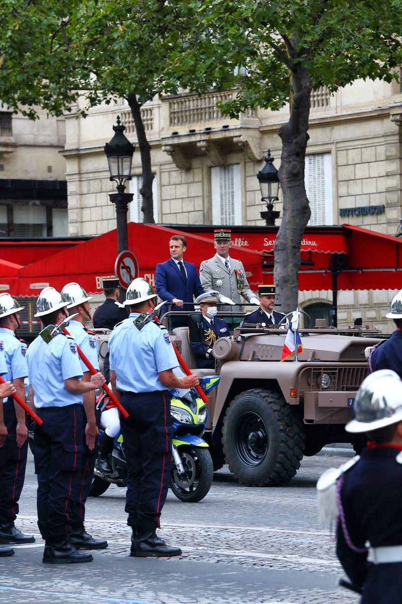 14BSPF's tweet photo. Retour en images 📸 sur le défilé du #14Juillet. Grande fierté pour tout le bataillon d'avoir représenté les sapeurs-pompiers de France sur les #ChampsElysees.
Sans nul doute des moments qui resteront à jamais gravés.
-
📸 14BSPF - Eric Michel https://t.co/Fu9RwDCwEo