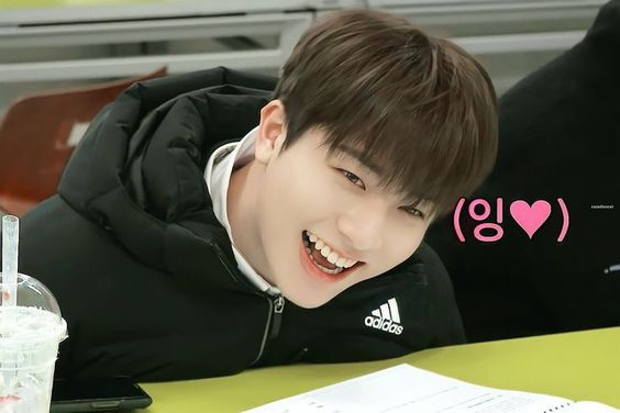 CallmeSongu's tweet photo. is the world too harsh for my cutie? 
pls don't think too much, we're here, it's time for you to love yourself more. 

wait for you, love you. 💎☁💙

#DearJunghwan #GetWellSoonJunghwan @treasuremembers https://t.co/wp6BoKXWkb