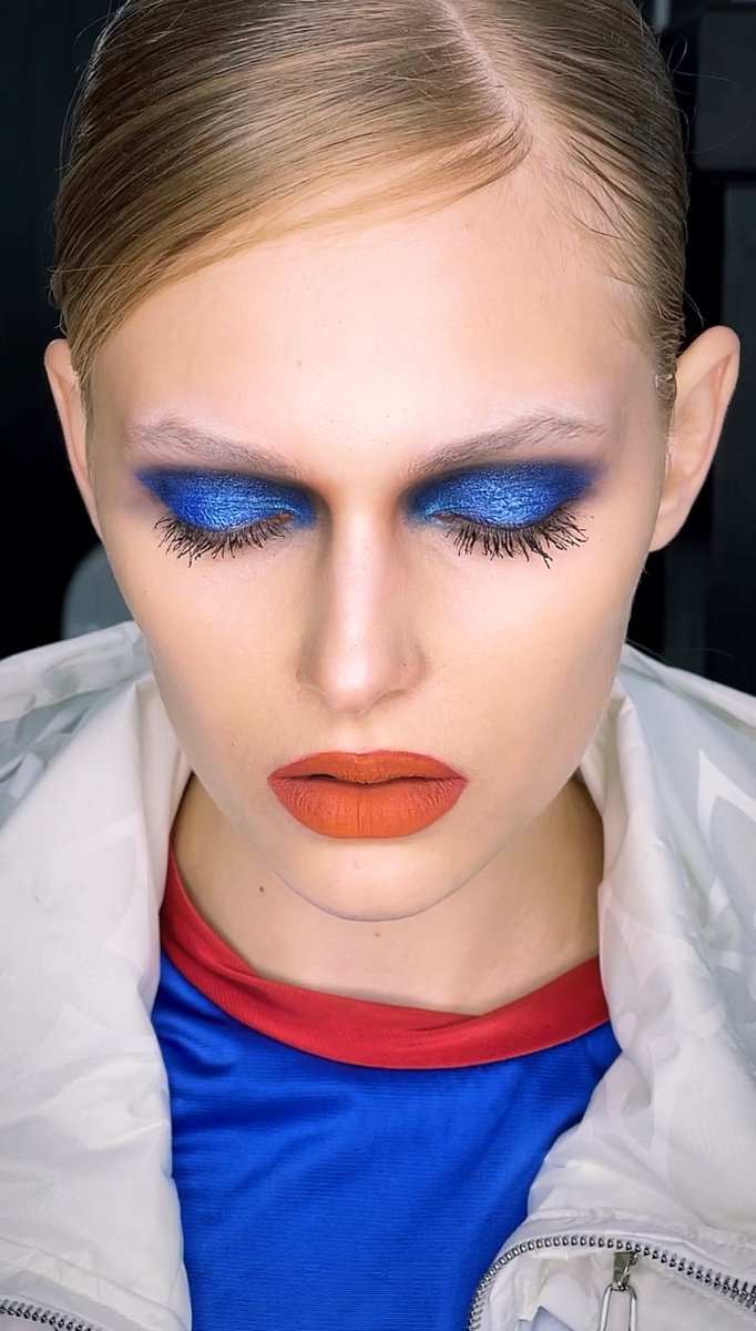 BankMakeup's tweet photo. Sneak Peak @bazaarthailand , Fashion Editor and Style by  @kokonichakul , Makeup by @bankmakeup using @patmcgrathreal MOTHERSHIP I:
SUBLIMINAL PALETTE available @thaisephora , Hair by @punika_makeup , style ; @moohpreuksapak #patmcgrath #patmcgrathreal https://t.co/4GaFAXUeNw