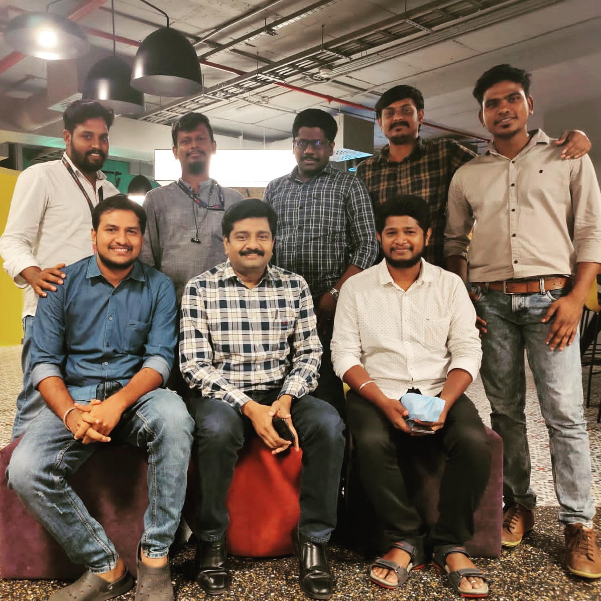 dinesh_venu's tweet photo. தம்பிகளோடு அண்ணன்! https://t.co/6txPHUbjTh