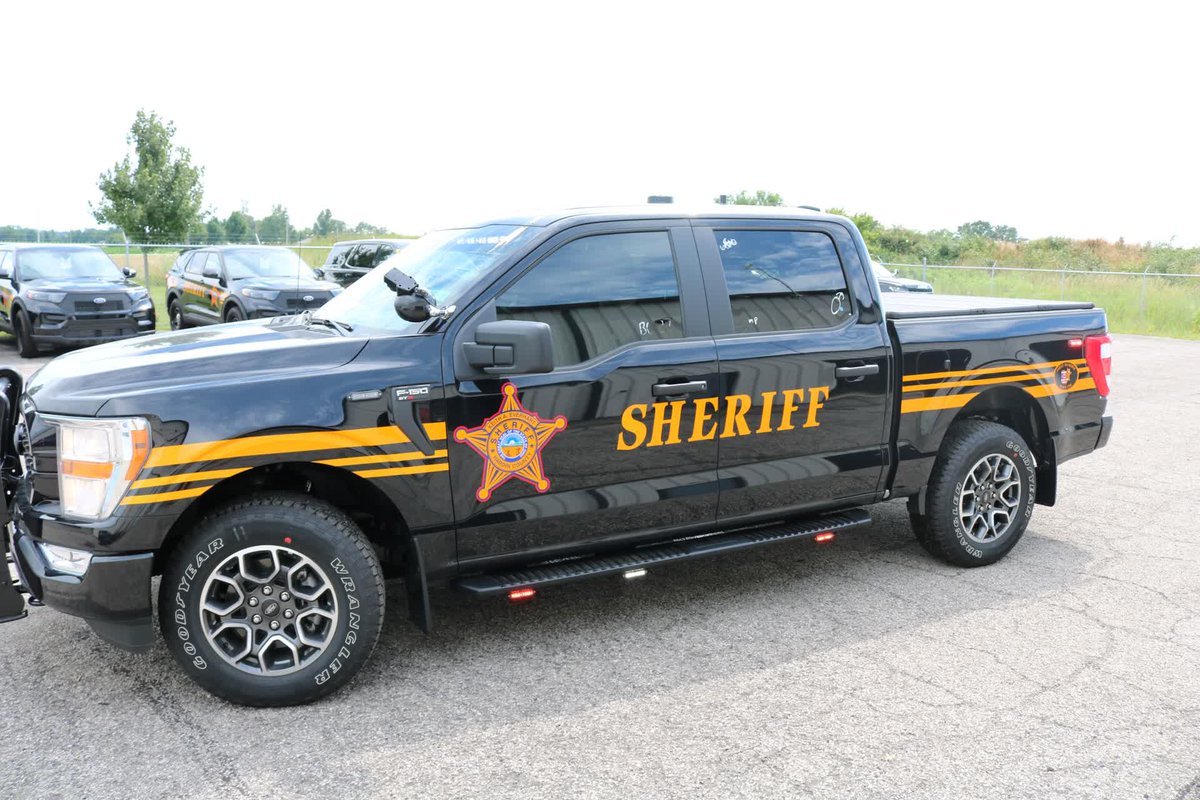 Looks even better with the lights on🚨🚨🚨

Parr Public Safety Equipment
For all your emergency vehicle equipment needs

1-866-320-7277
parrpse.com
info@parrpse.com