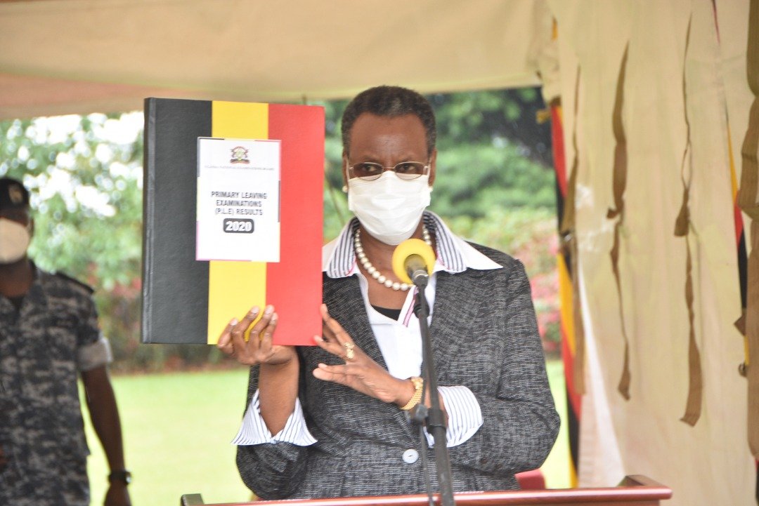 ChimpReports's tweet photo. #UPE2020: UNEB Withholds 2,220 Candidate Results
#ChimpReportsNews @Educ_SportsUg @JanetMuseveni @AlexKakooza_ @UNEB_UG #Uganda #News 
https://t.co/iwQPDMHIs6 https://t.co/FfbpdZNCkk