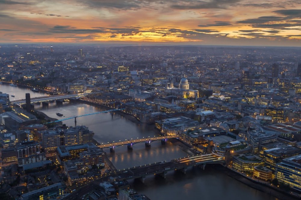 London we’re coming! October 2nd. Keep your eyes peeled for further information. 👀
⛓️
#Contenders #ContendersMMA #MMA #UFC #UKMMA #MMAUK #Boxing #BJJ #MuayThai #KickBoxing #JiuJitsu #Fitness #MartialArts #MixedMartialArts #Norwich #Norfolk #London #LondonMMA