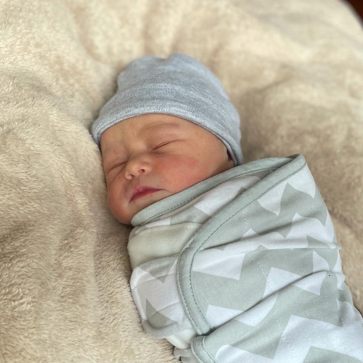 She’s finally here!! Say hello to our little girl, Tommi!  
Hartford Oriole in the making 🧡🖤