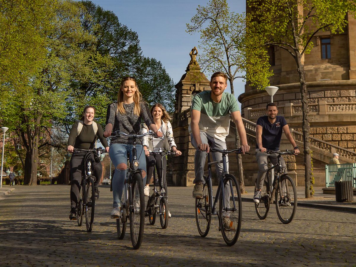 Heute geht es weiter mit dem Urban Thinkers Campus!
Am heutigen Aktionstag finden alle Urban Labs im Freien an verschiedenen Standorten statt. 

Die Treffpunkte der jeweiligen Urban Labs entnehmen Sie bitte unserer Webseite:
utc-mannheim.de/outdoor-labs/

#utc2021 #mannheim