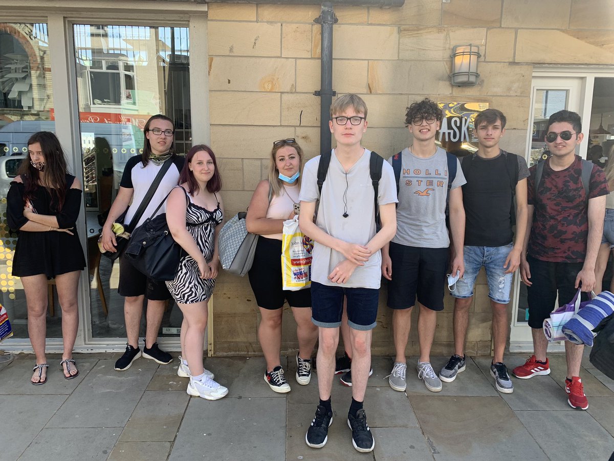 chrisdixon86's tweet photo. Day 5 complete! What a great way to finish the week in sunny Scarborough ☀️ @nieperacademy https://t.co/YjP0BWj4jS