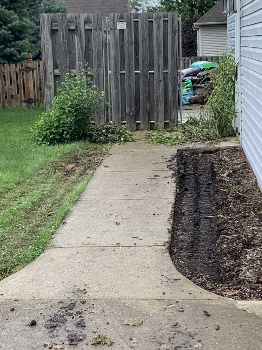 techgirlJen's tweet image. Just a PSA- if you’re thinking of getting a pool DO NOT go to @thegreatescape. After we paid in full, their “contractors” completely destroyed our yard. They will not provide info for the contractors and have said it’s not their problem. Fix this!!! #poolfail