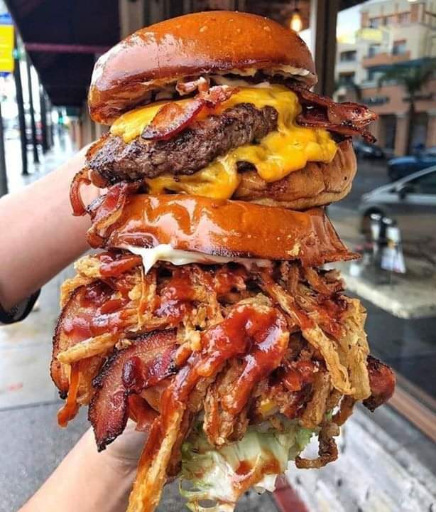 MPMadDog's tweet image. Give this burger a name.