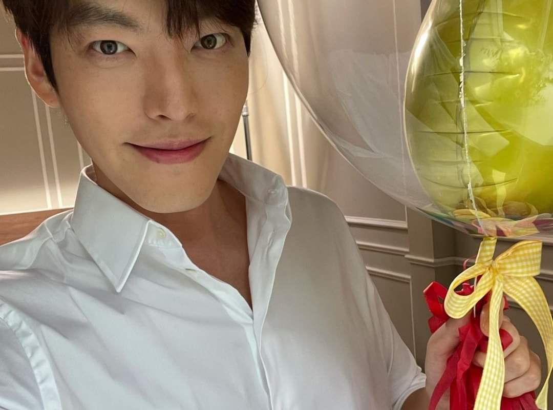 ForDinoWoobin's tweet photo. Of course you know why I'm here again after a while... Its to greet our birthday boy ❤️🥺 Im so happy with all your achievements and work. So so glad seeing you so healty and happy 😭 i cant wait for your return on screen 🥰 #HappyWoobinDay https://t.co/EFPPnkfnTD