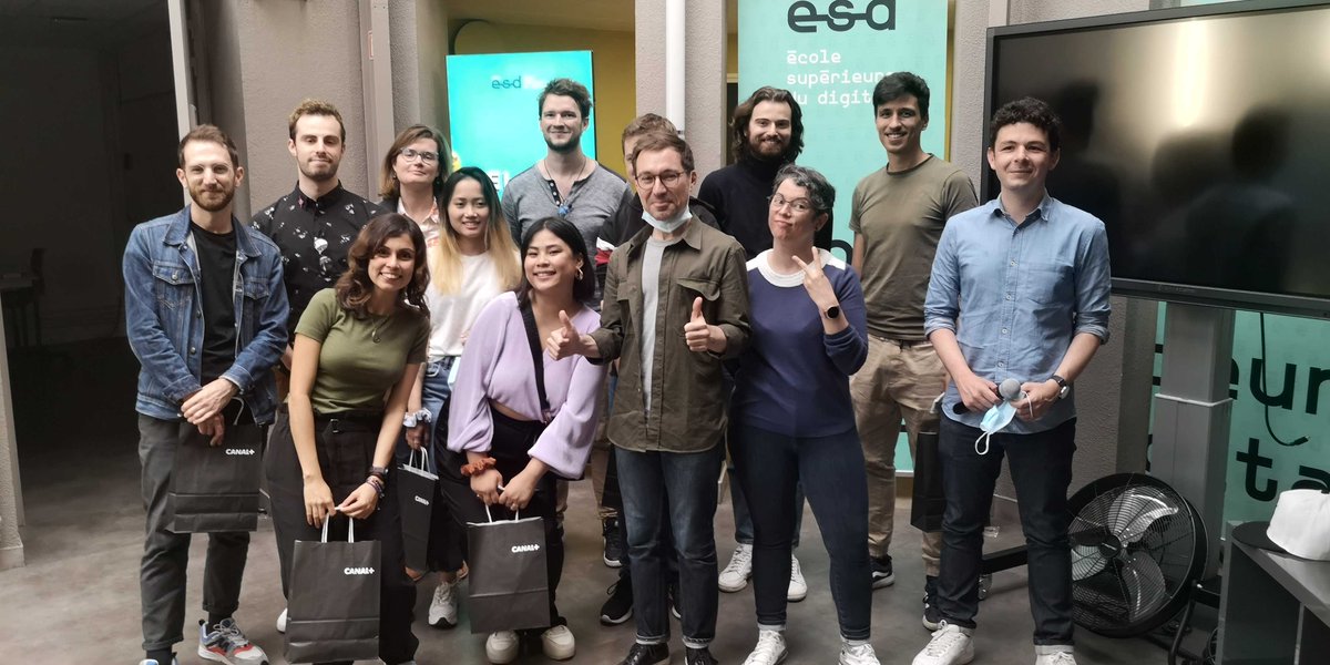 CANALTechTeam's tweet image. Achievement unlocked 😎 par les étudiants de l&apos;@esd_fr et ils ont bien inventé le @myCANAL du futur 🚀 🔥 !!! Pour connaitre les heureux gagnants du #hackathon c&apos;est ici 👉 can.al/n1j
#innovation #myCANAL #digital #digitalart