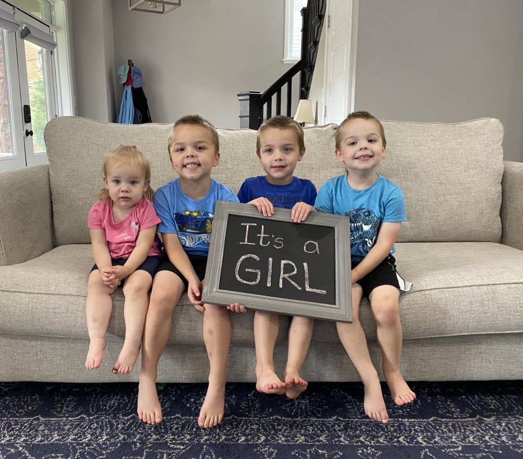 BenFrade's tweet image. Them:                             Me: