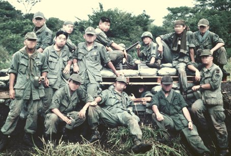 この中で今でも交流があるのは ほんの数人だ
在りし日の思い出になりつつある
#これを見た人は陸軍装備を着た時の画像を上げる 