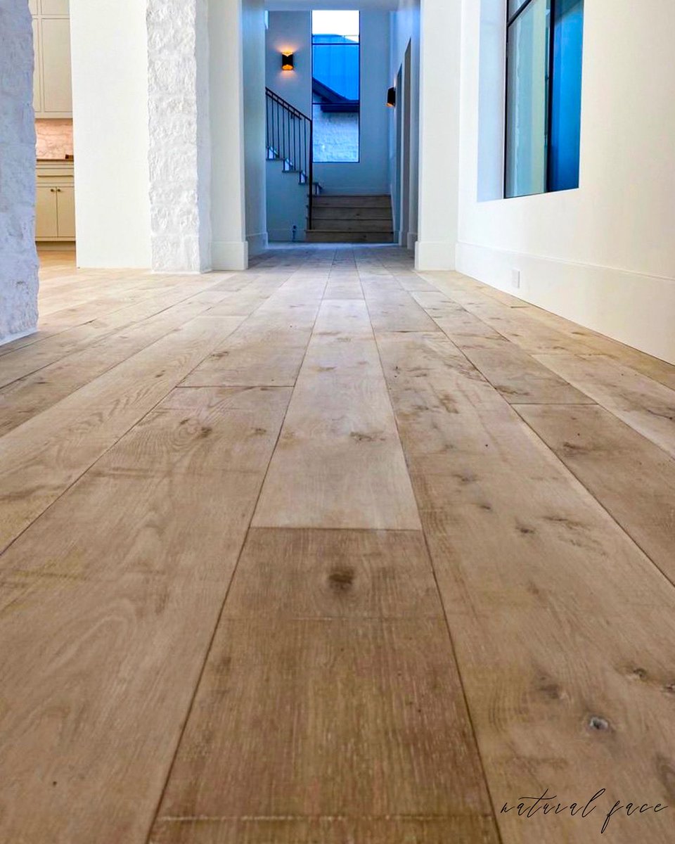 HWDCo's tweet image. Natural Face Flooring 

At Hardwood Design Company we craft authentic flooring that is unique. Our Natural Face flooring is reminiscent of a century worn floor aged by the elements of love, life and history.