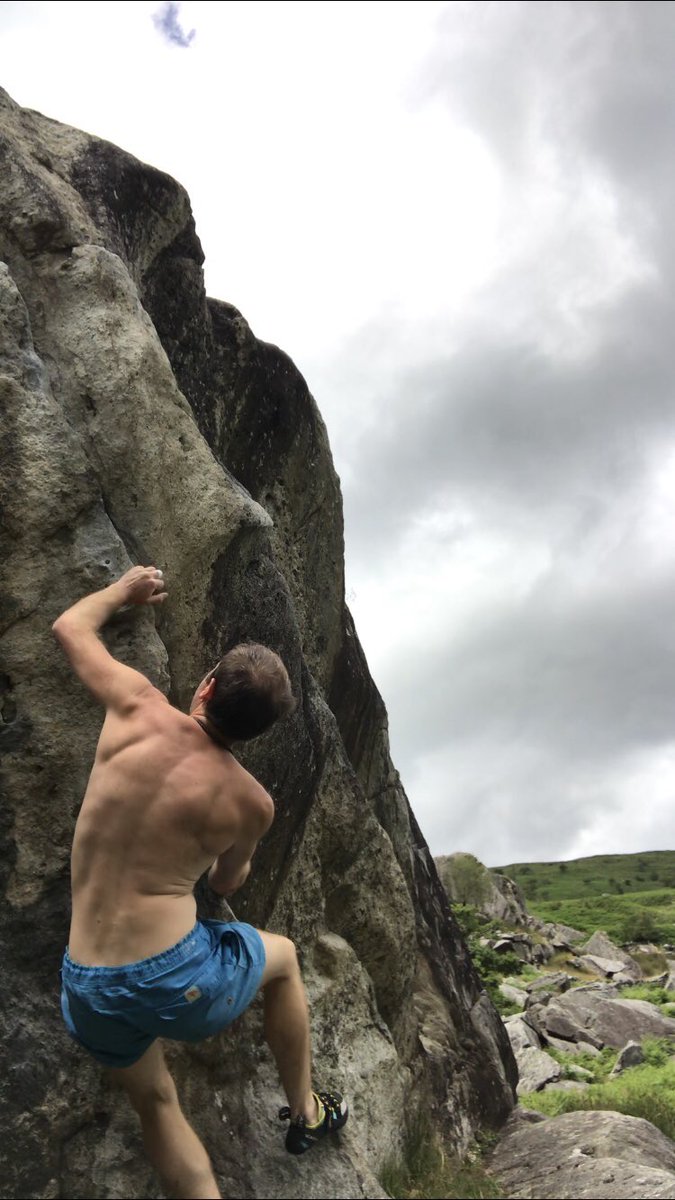 LoicMnzs's tweet image. Board meeting this afternoon so while the others headed off for a big mountain day I went for a lovely morning of bouldering and swimming on my own. #RemoteWorkWin
