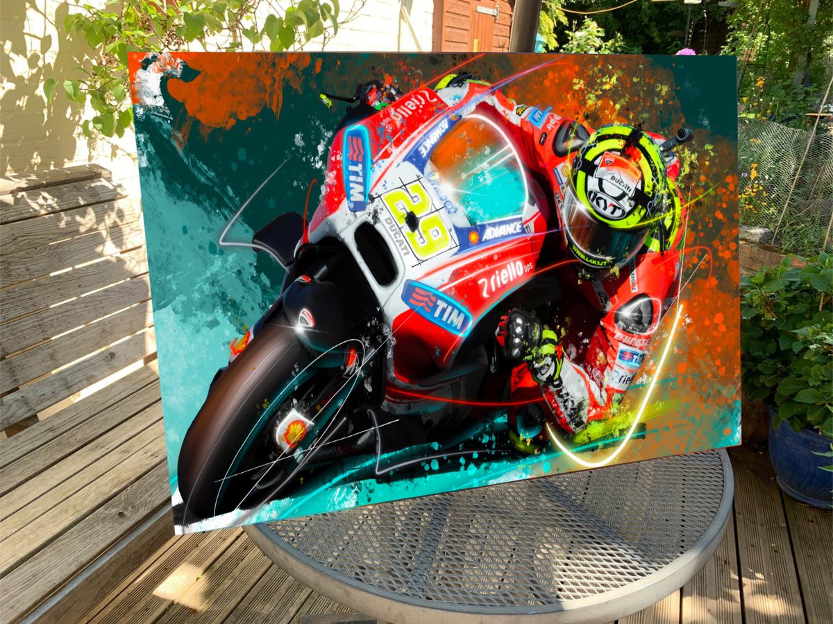 ArtMonkeyGarage's tweet photo. @andreaiannone29 Love this new piece which is now available on the website... https://t.co/XvsTcAQmoK #motogp #wsbk #sbk #ducati #ducaticorse https://t.co/Dqs9SkNXhi