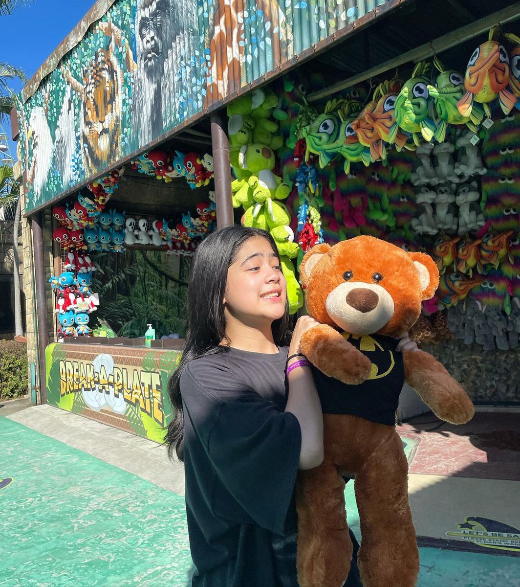 teamgvoph's tweet photo. i love this place 🎢 thank you to all the friendly staffs for having us! we sure did have fun ❤️ 

new vlog on bros channel! 🤣🎡#iloveEK
© nianaguerrero's IG Post https://t.co/5Iy2OFatej