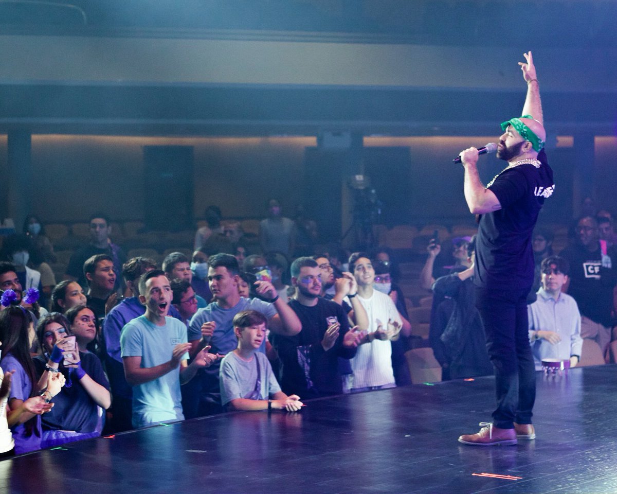 CFMiami's tweet photo. #CFStudents, are you ready for round two of Friday Summer Tours? 🎉 This #SummerAtCF, students from every campus are gathering at select campuses every Friday, and the second tour kicks off at 7pm tonight at our Doral Campus. https://t.co/kh8iWXdCRz